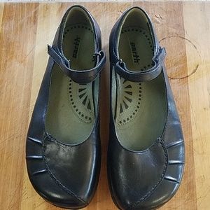 Kalso Earth shoes